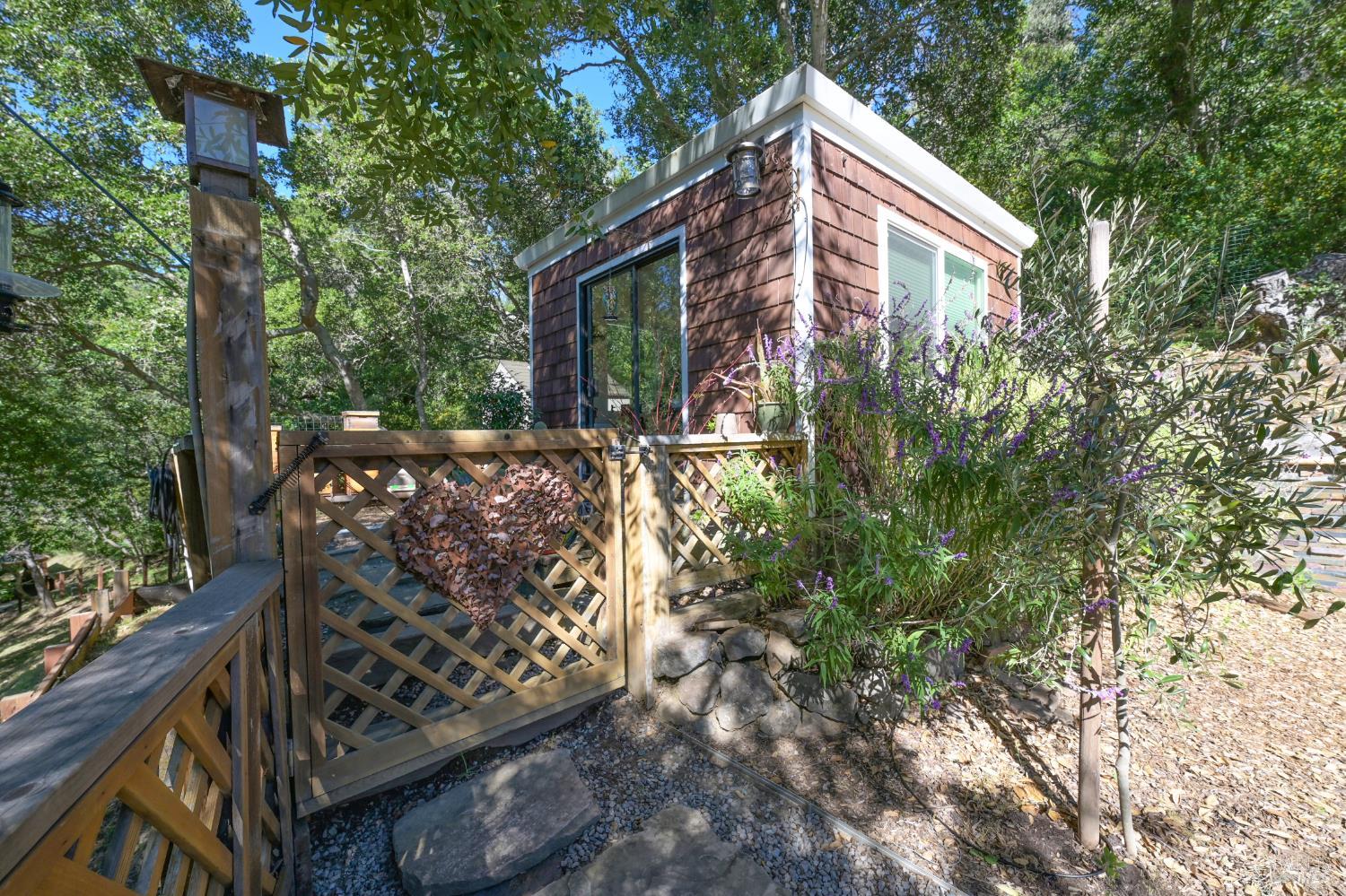 1676 Indian Valley Road