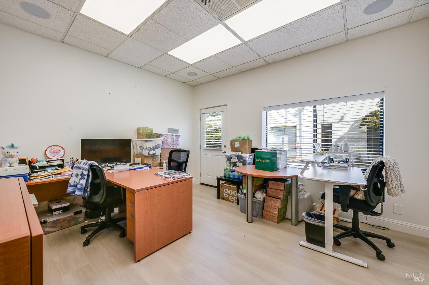 4162 Redwood Highway
