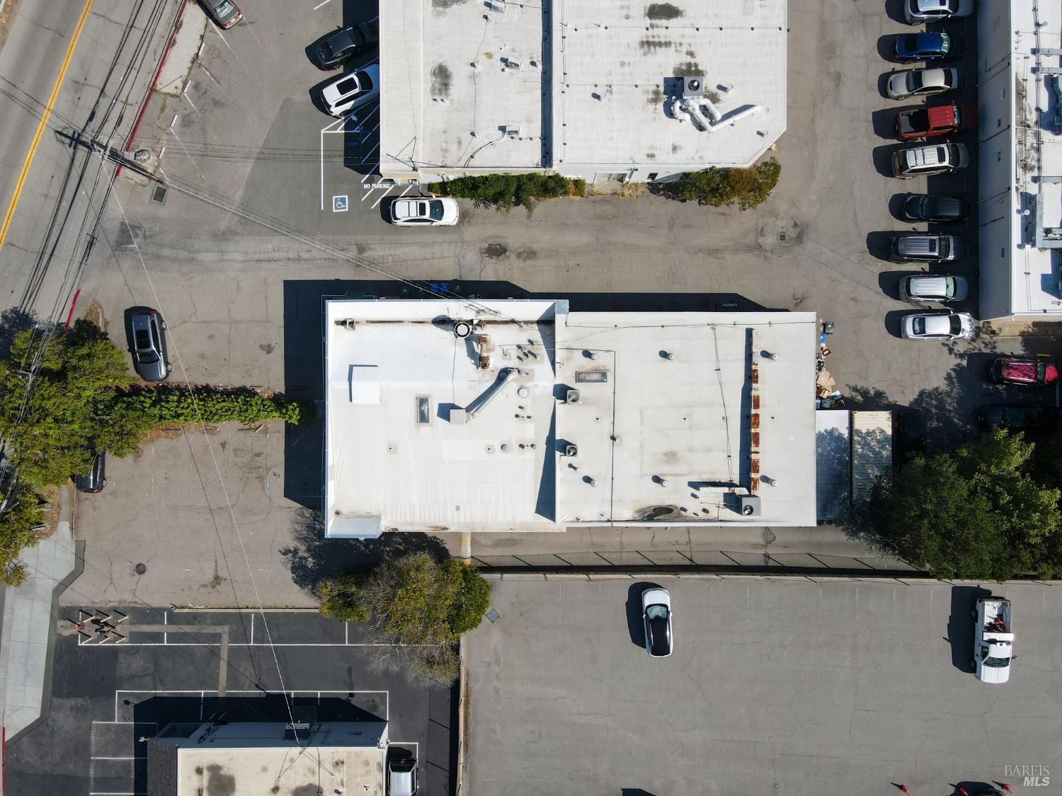 4162 Redwood Highway