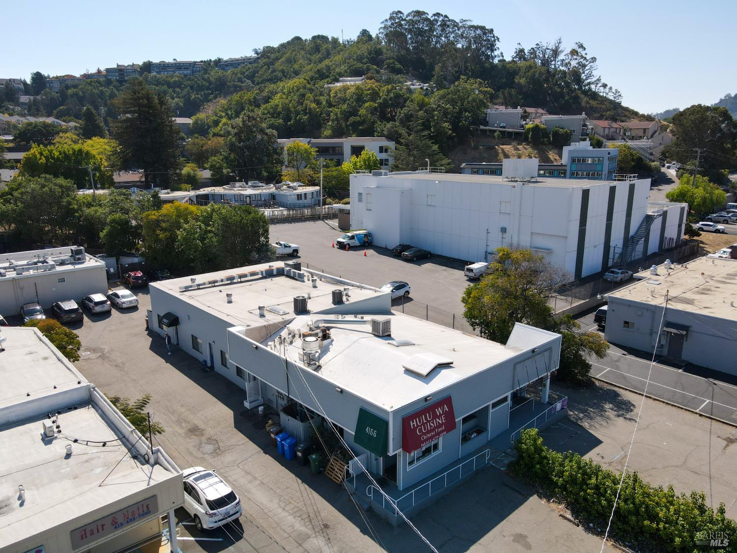 4162 Redwood Highway