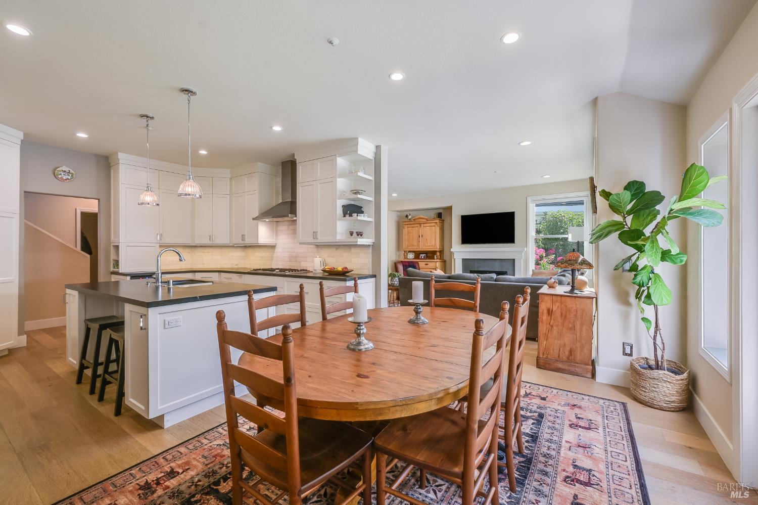 68 Cross Creek Place
