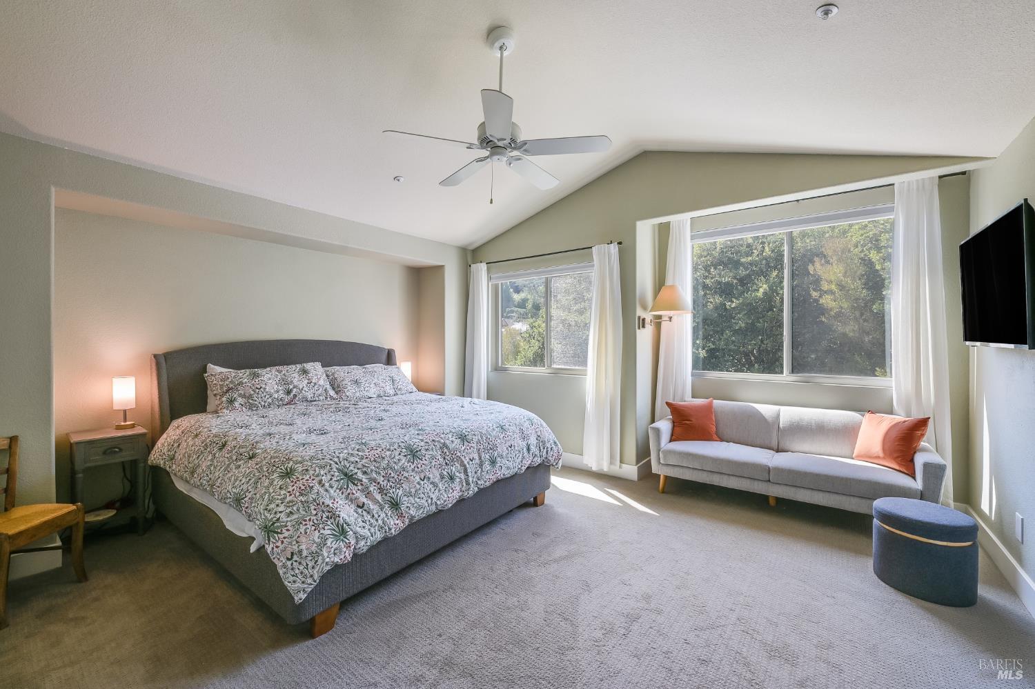 68 Cross Creek Place