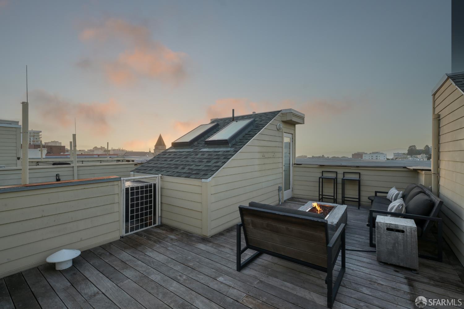 1601 Pacific Avenue Unit: #403