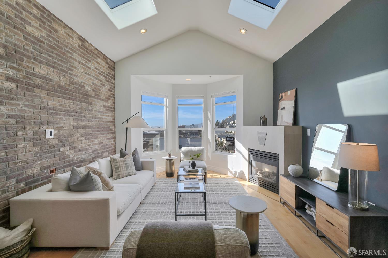 1601 Pacific Avenue Unit: #403