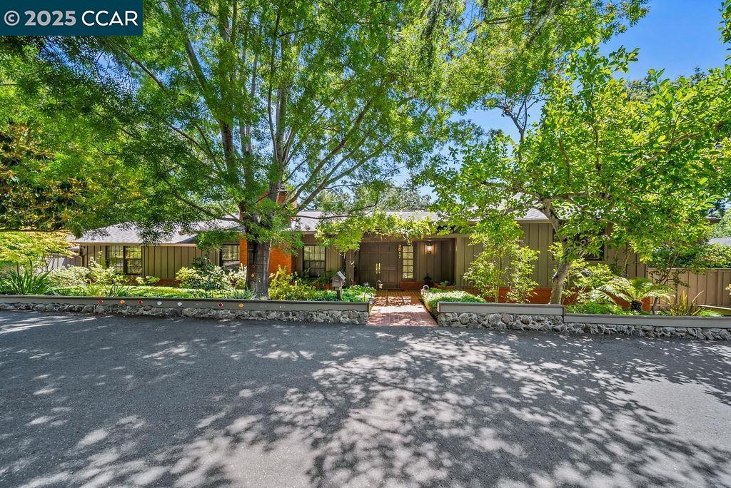 3617 Happy Valley Glen Rd
