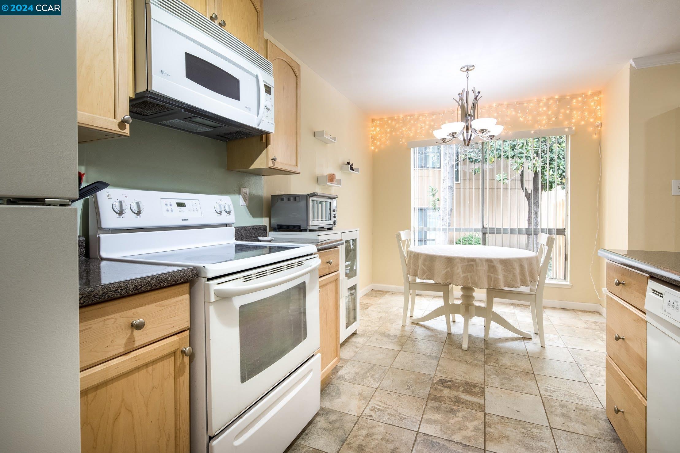 8975 Alcosta Blvd # 139
