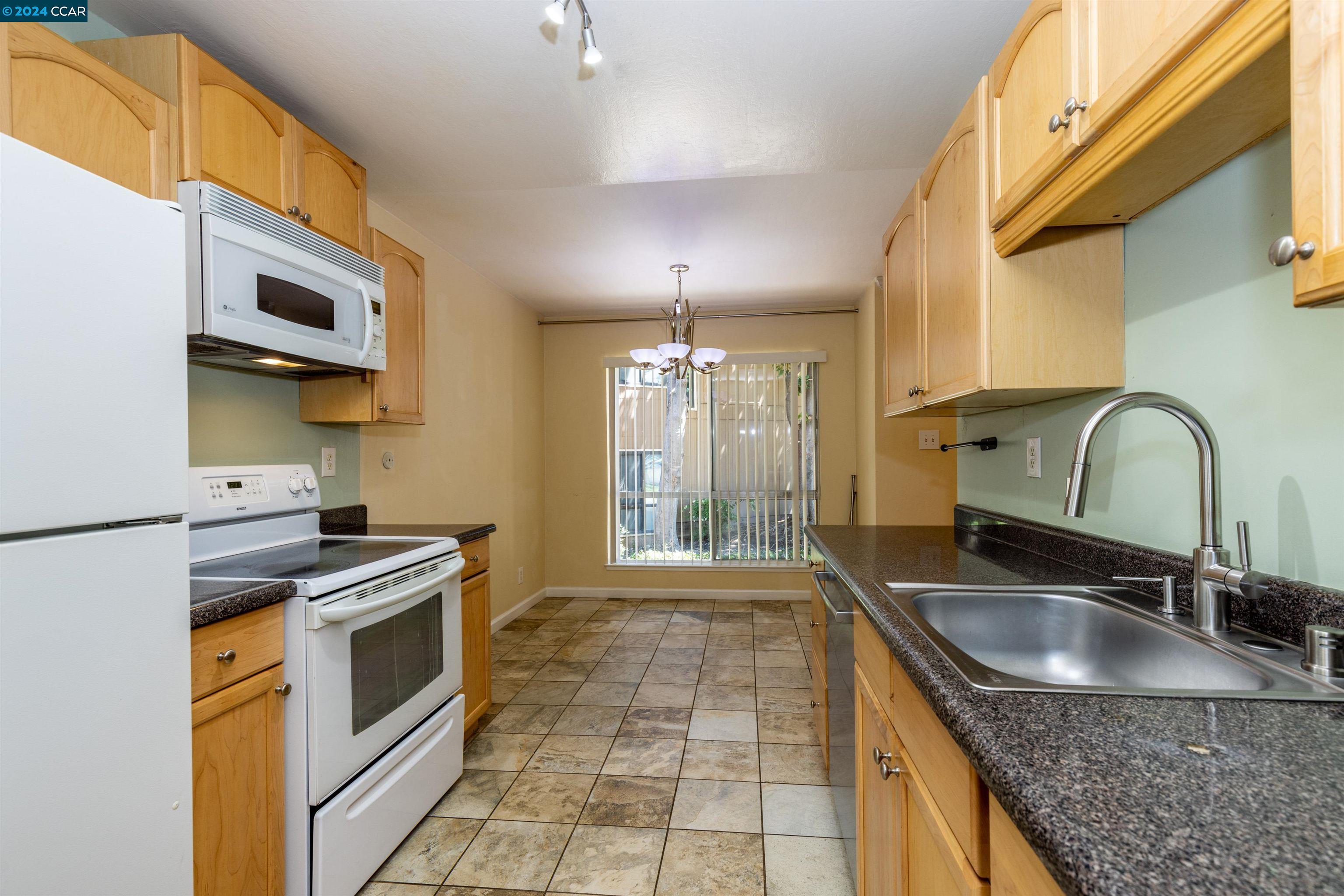 8975 Alcosta Blvd # 139
