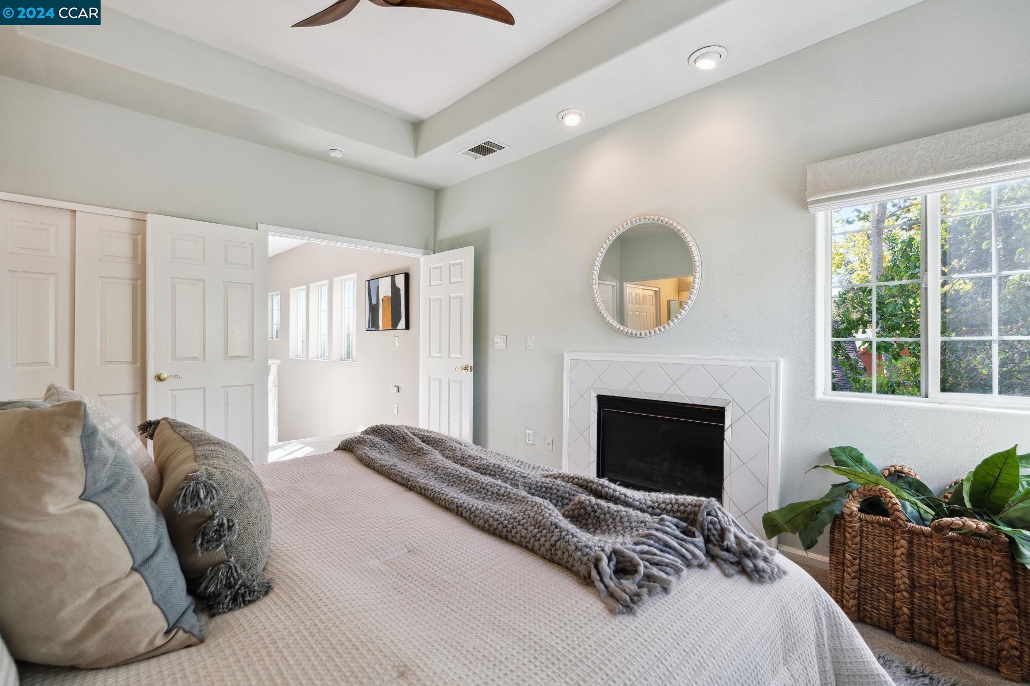 40 Laurel Ct