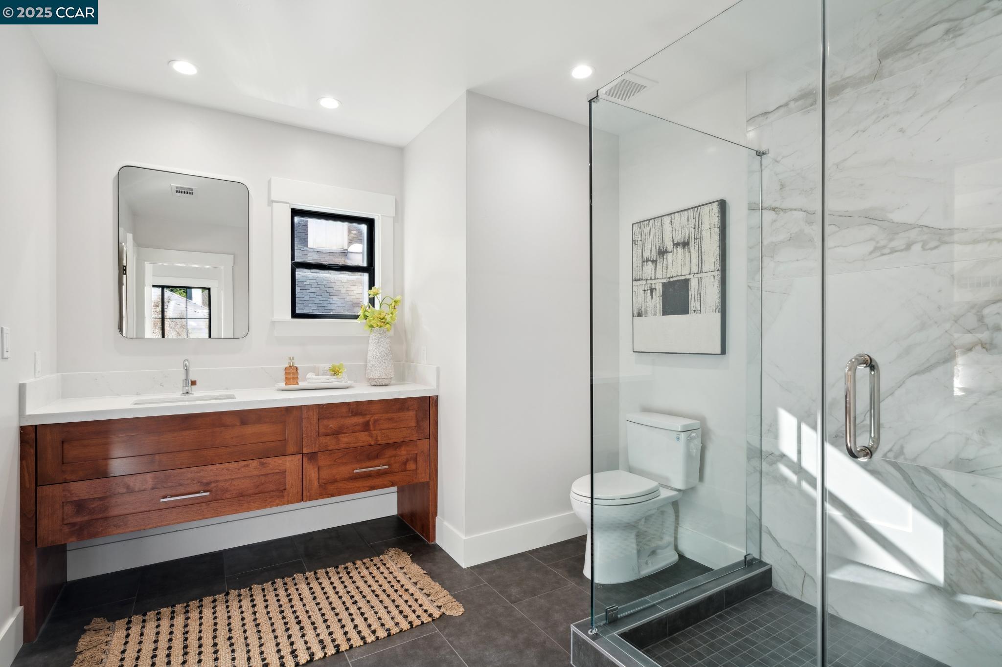 4144 Whispering Oaks Ln