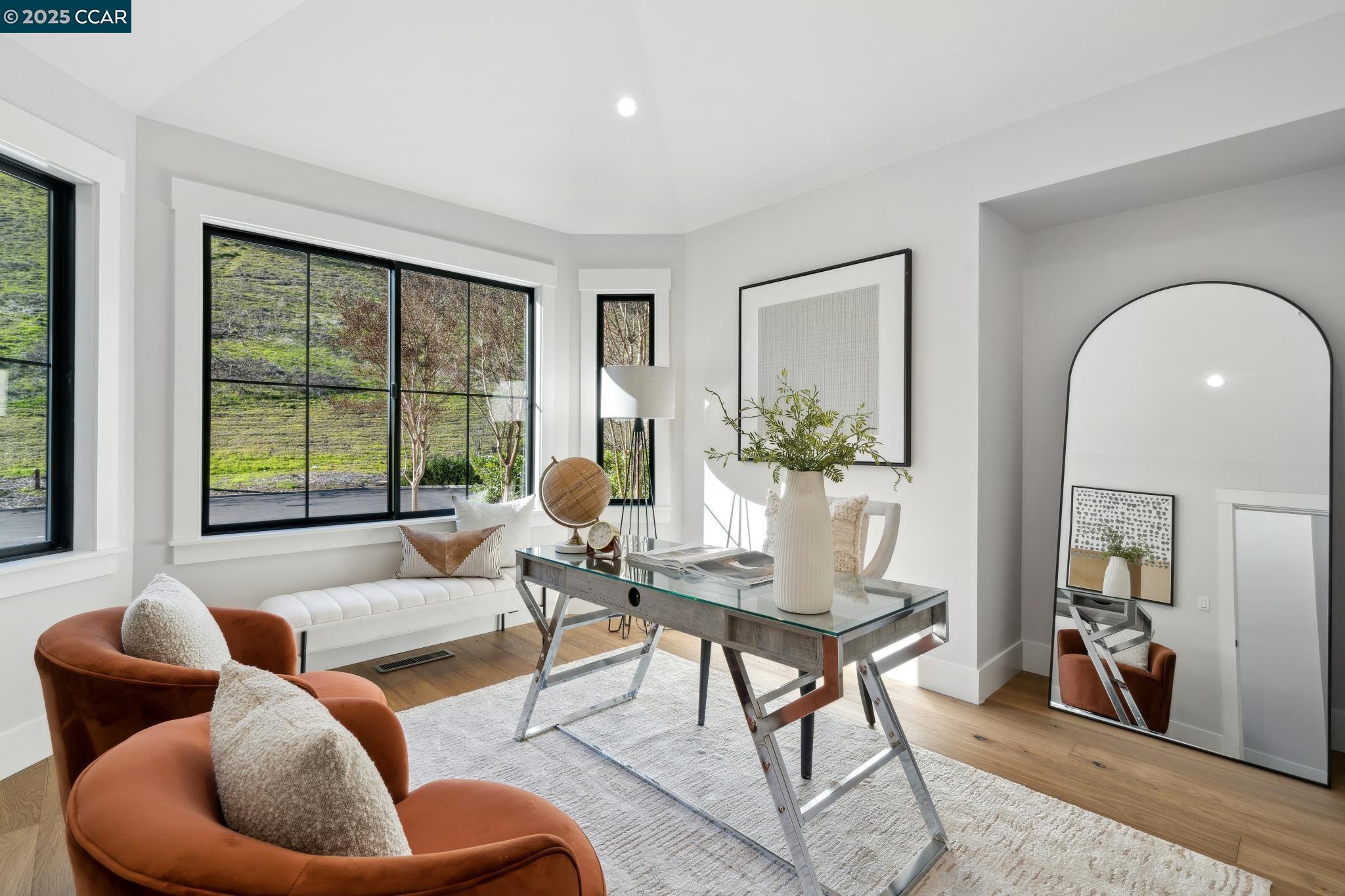 4144 Whispering Oaks Ln