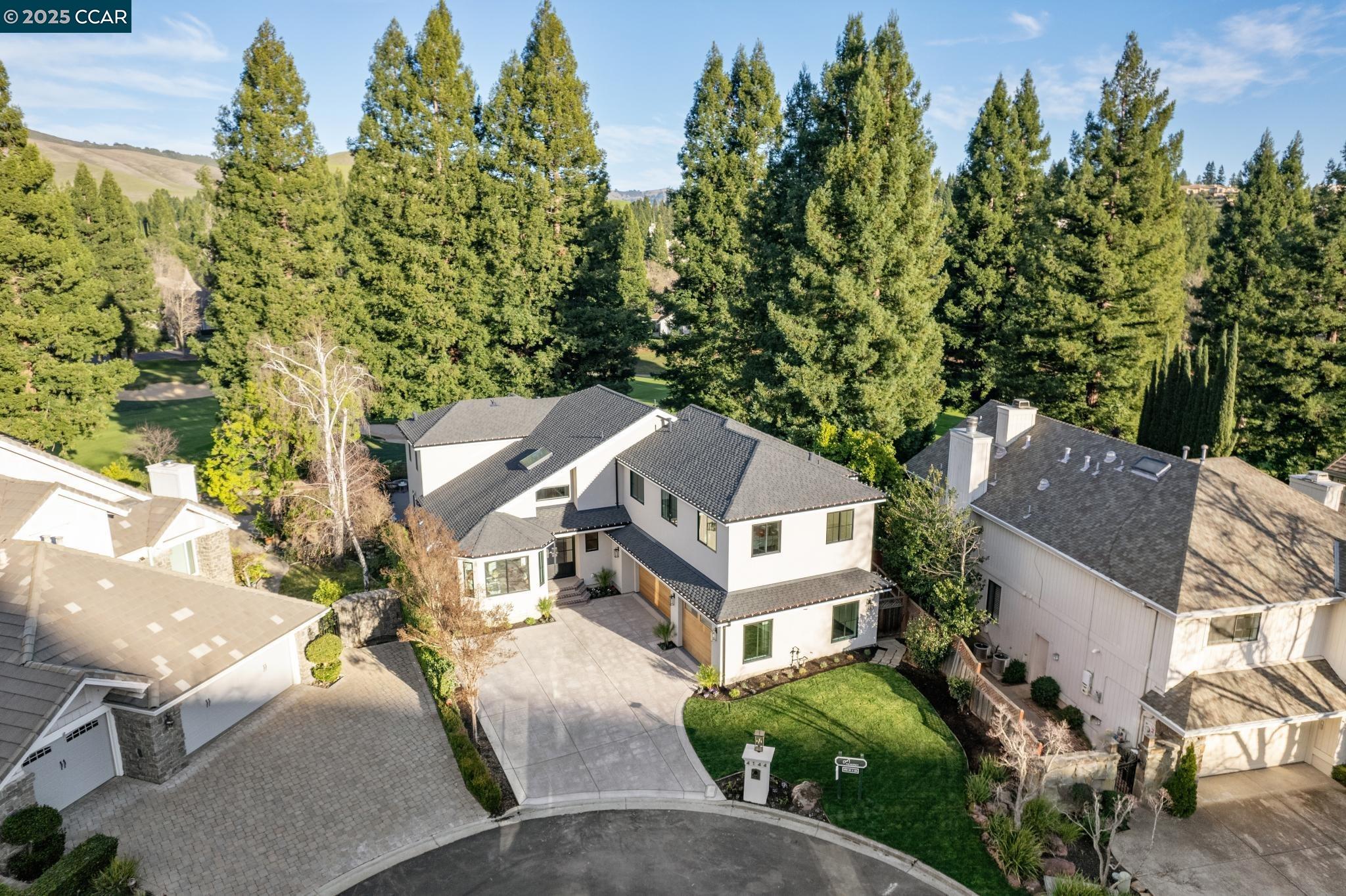 4144 Whispering Oaks Ln