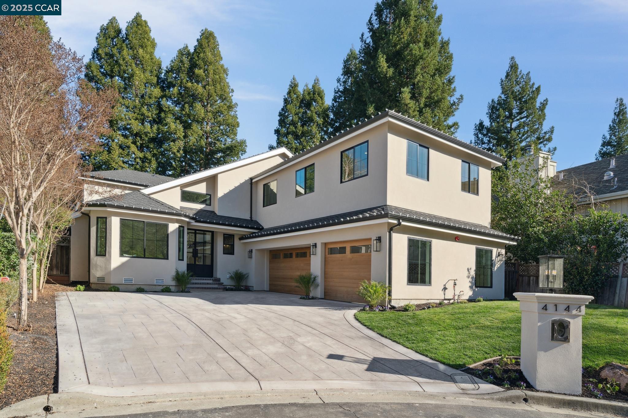 4144 Whispering Oaks Ln