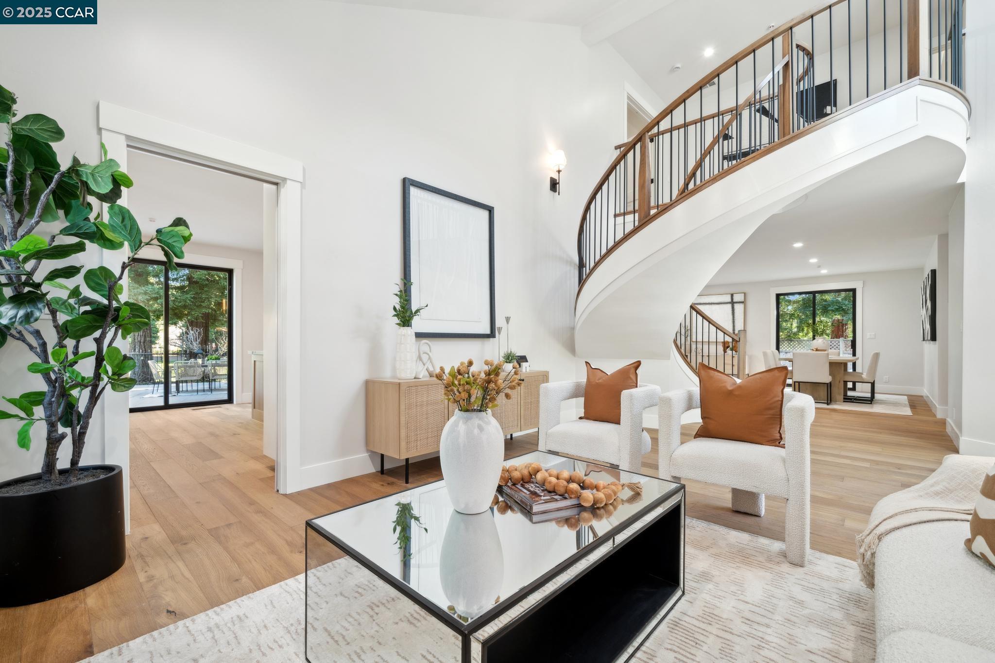 4144 Whispering Oaks Ln