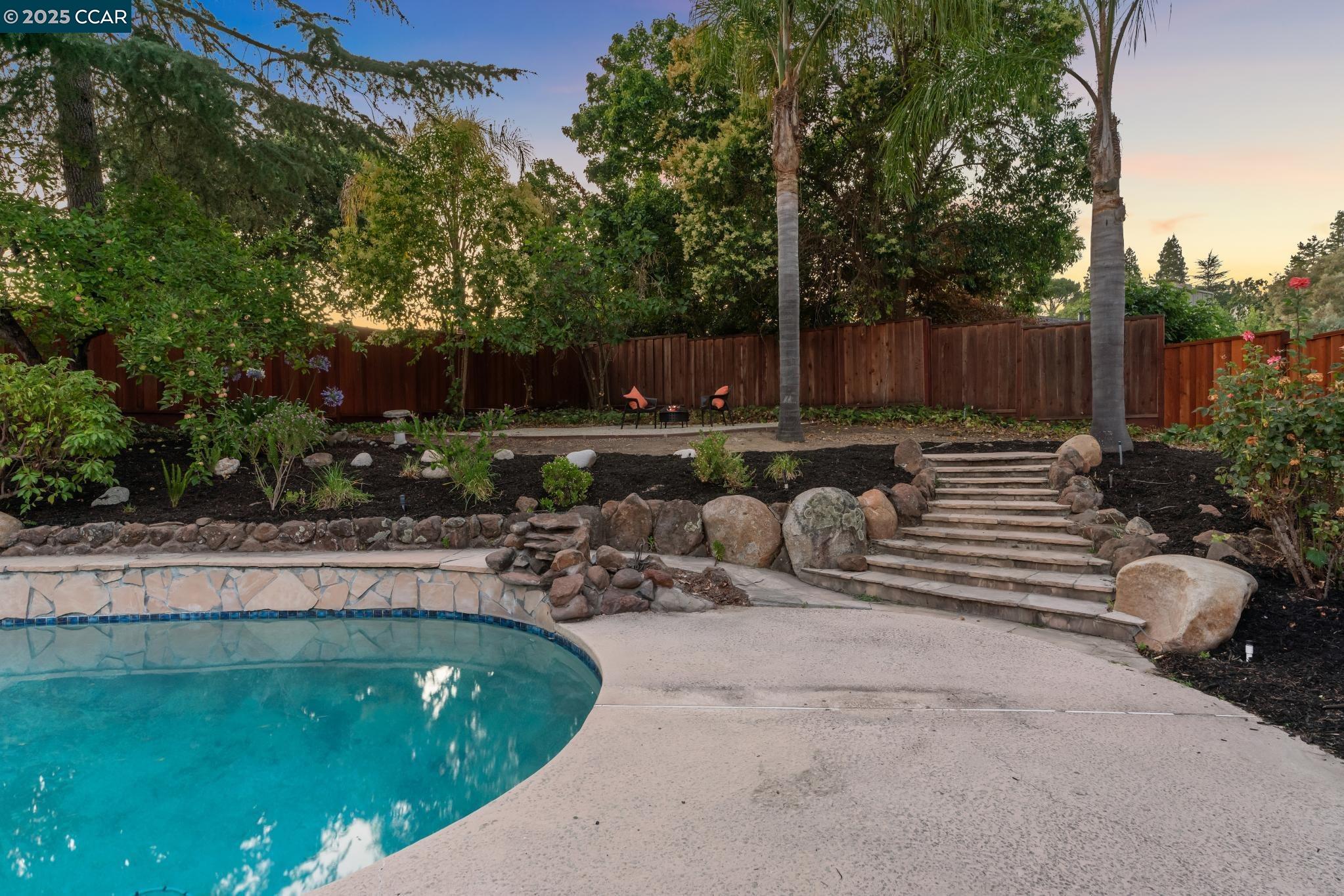 645 Dolphin Dr