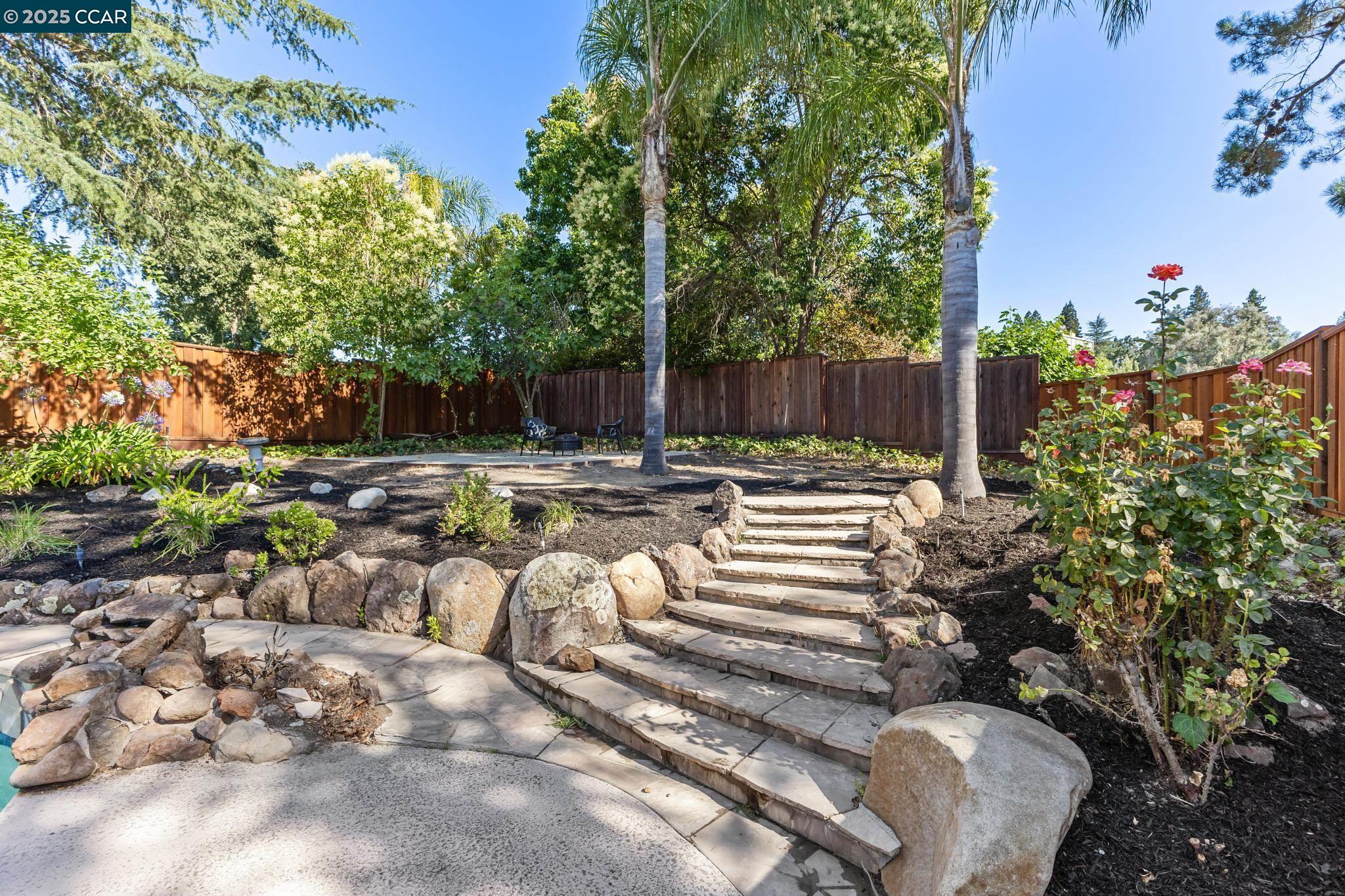 645 Dolphin Dr