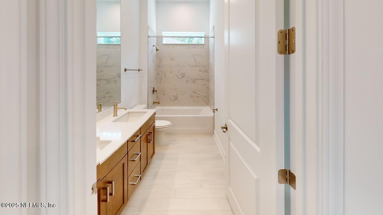 425 PALOMAR Drive, St. Johns