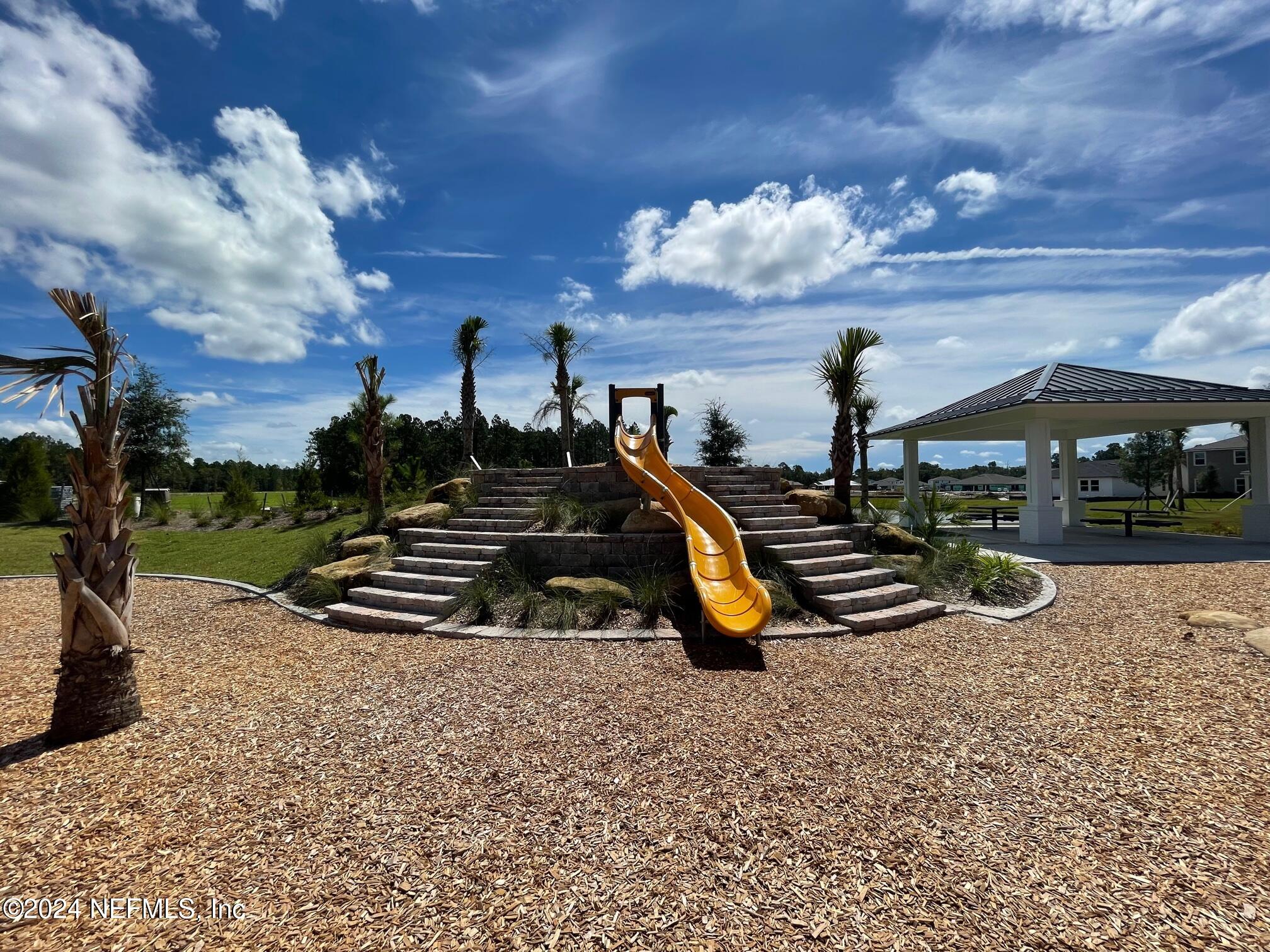 425 PALOMAR Drive, St. Johns