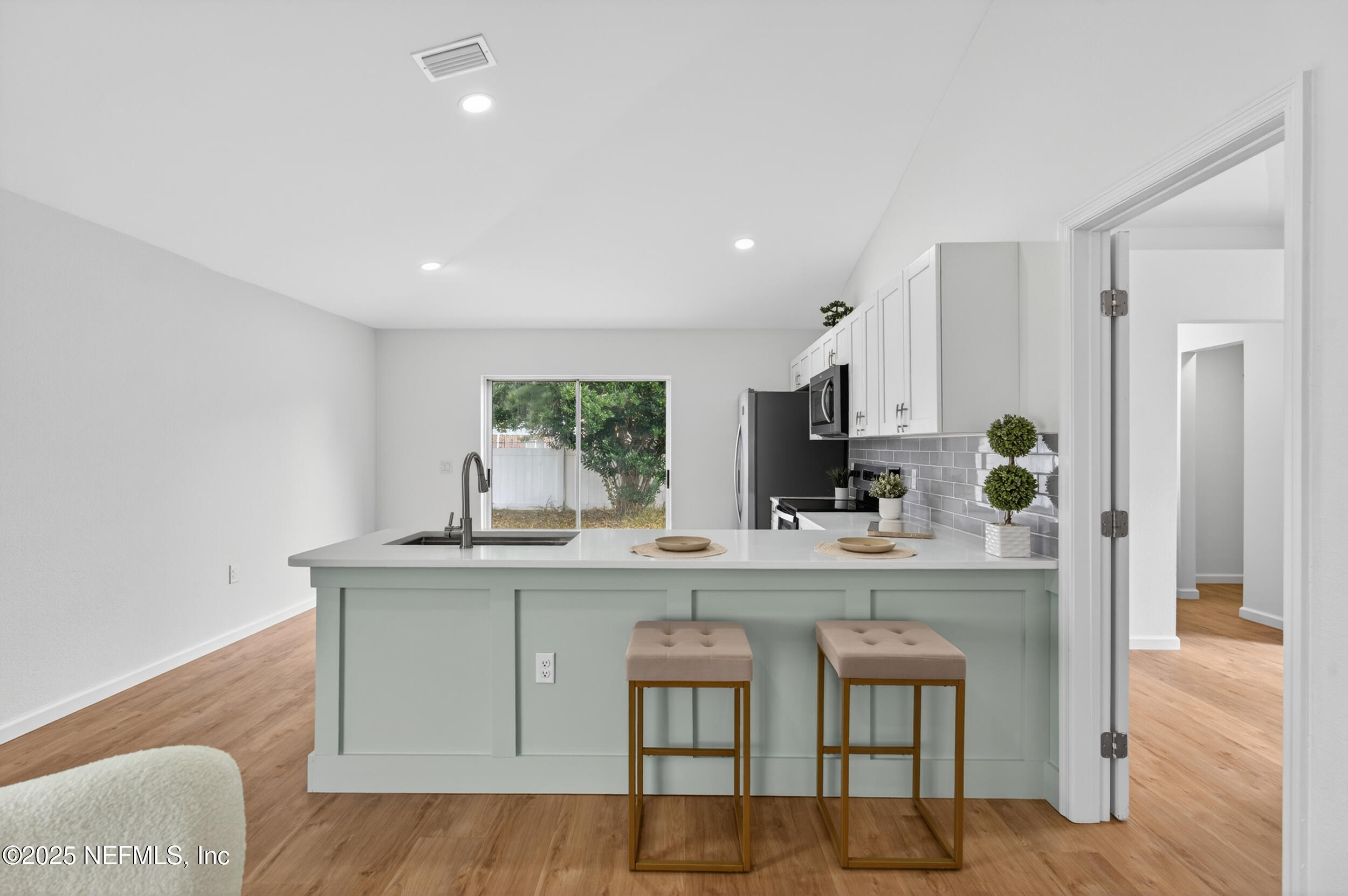 1561 SLASH PINE Court