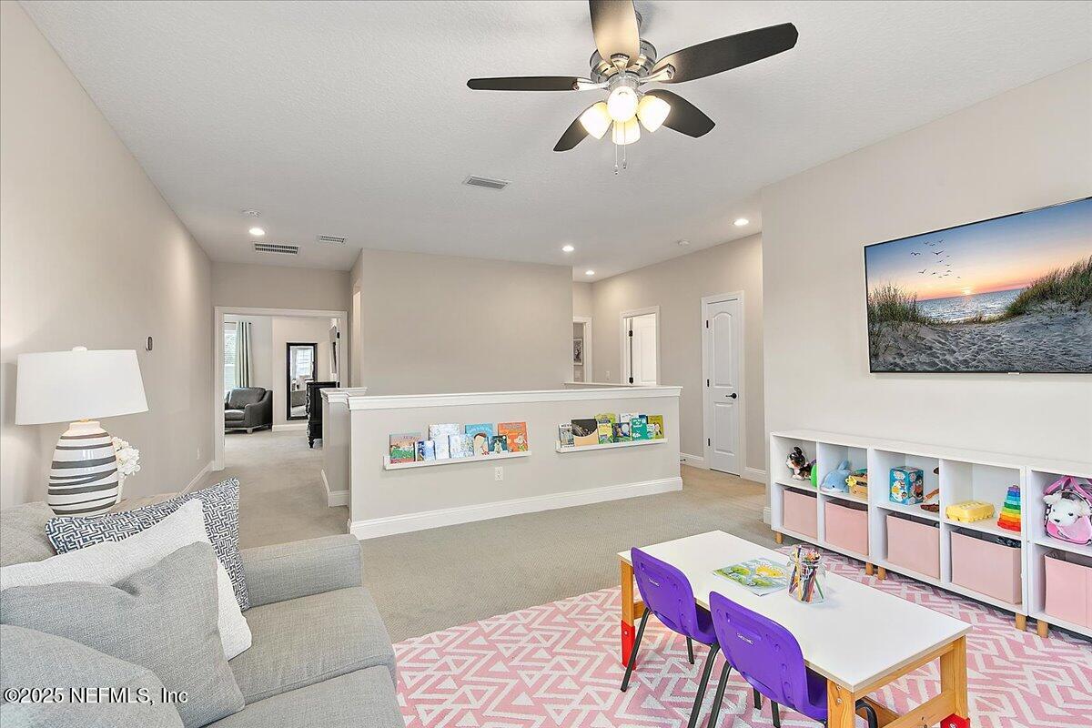138 PALM ISLAND Way