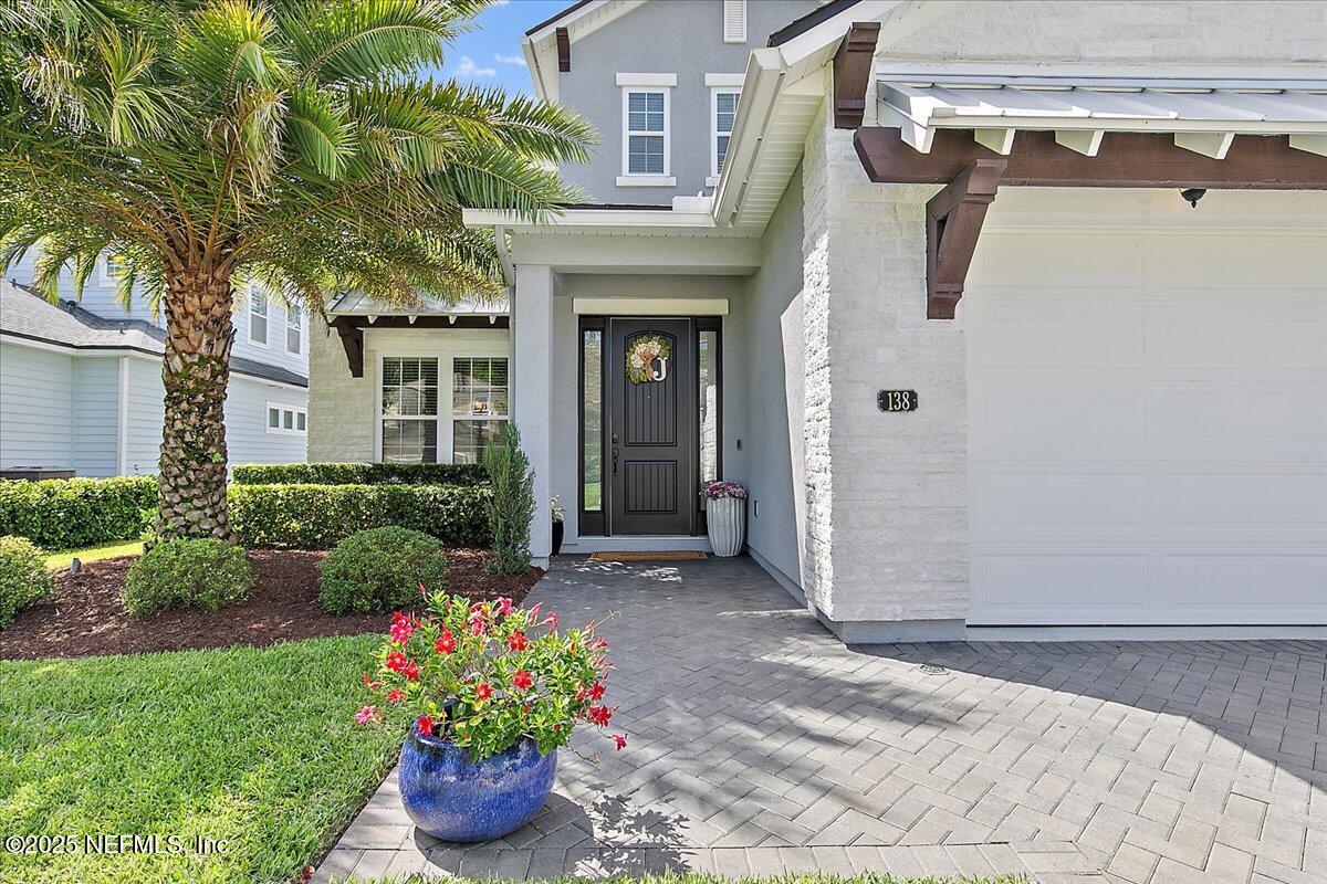 138 PALM ISLAND Way