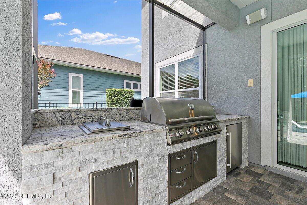 138 PALM ISLAND Way