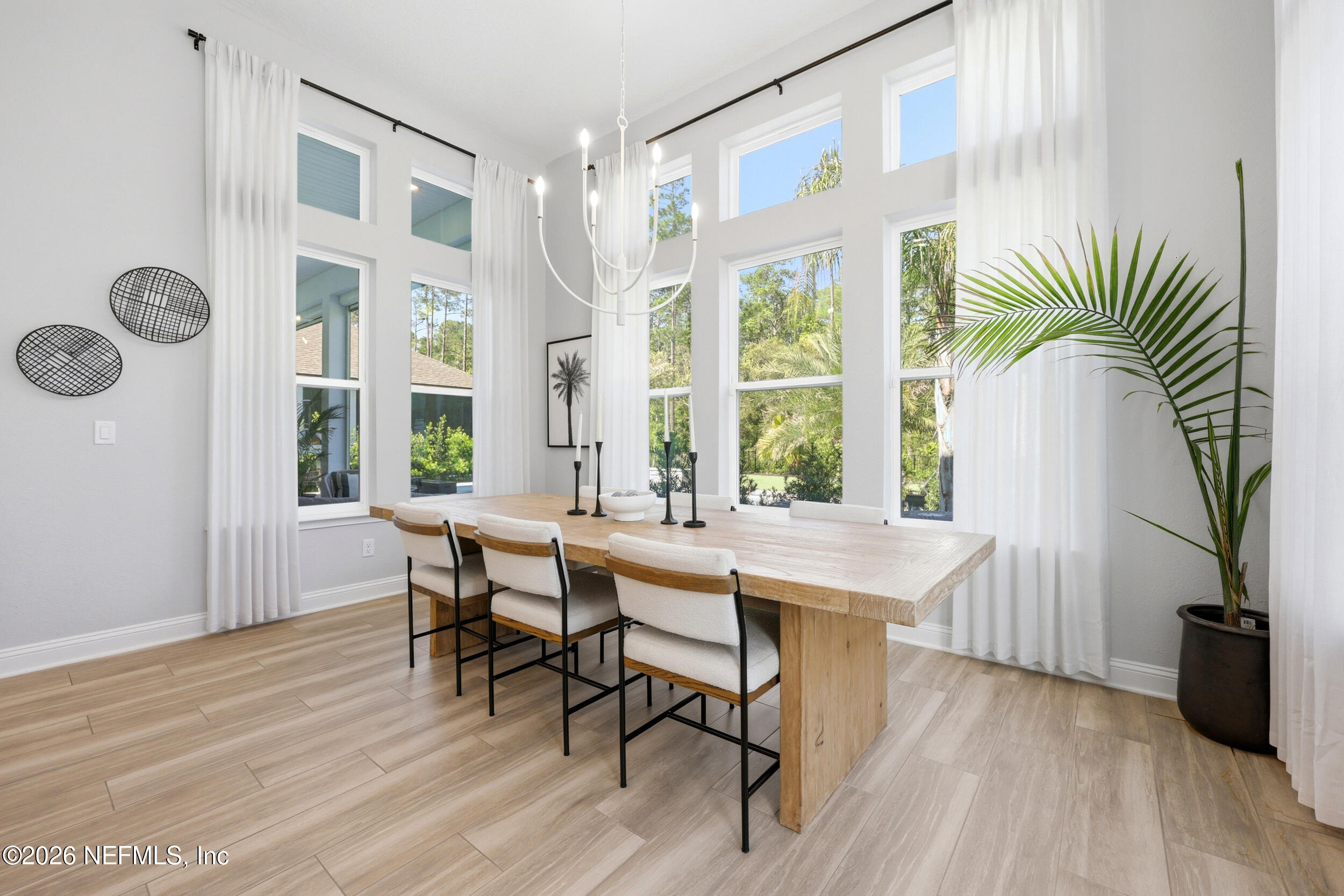 351 PALM CREST Drive