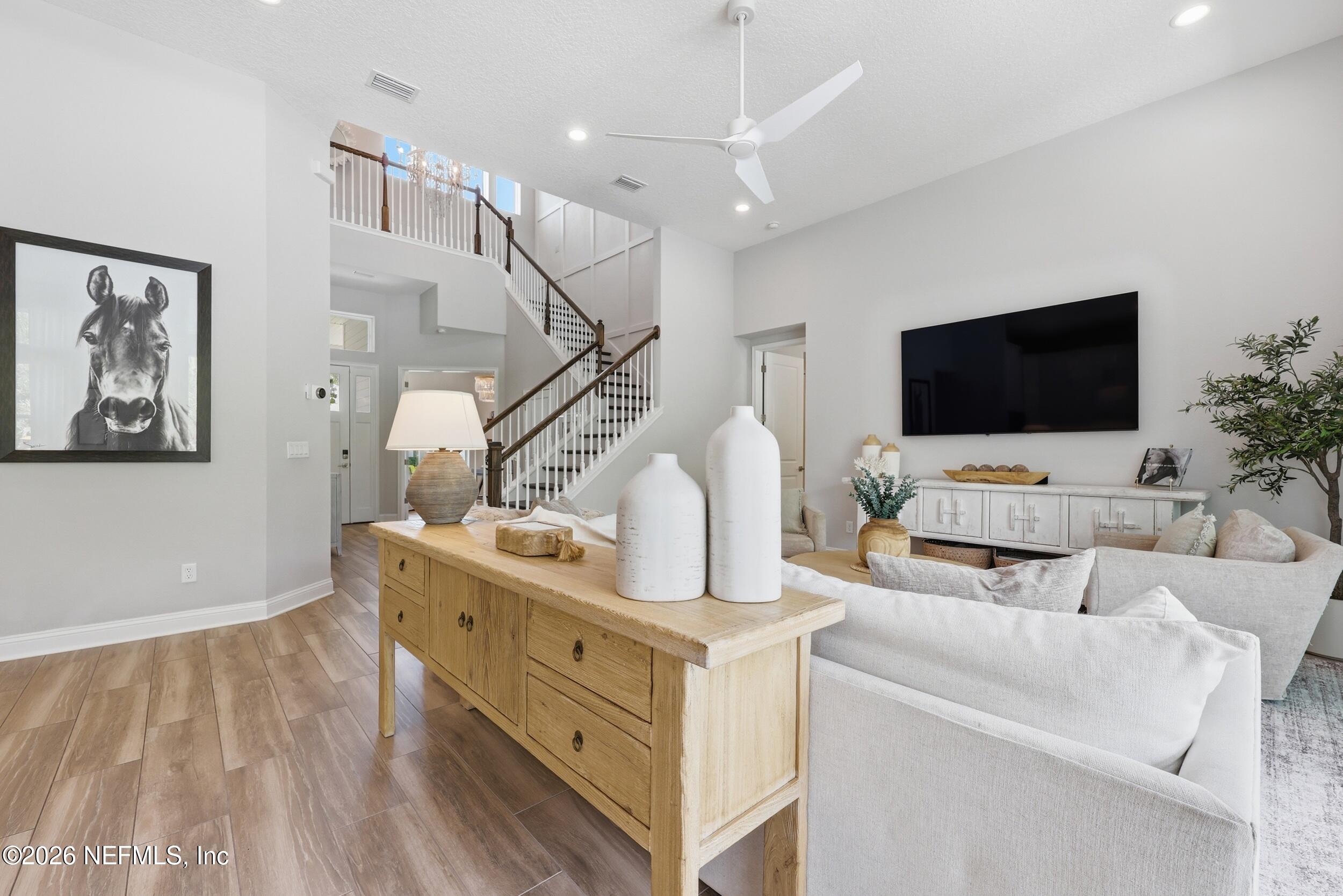 351 PALM CREST Drive