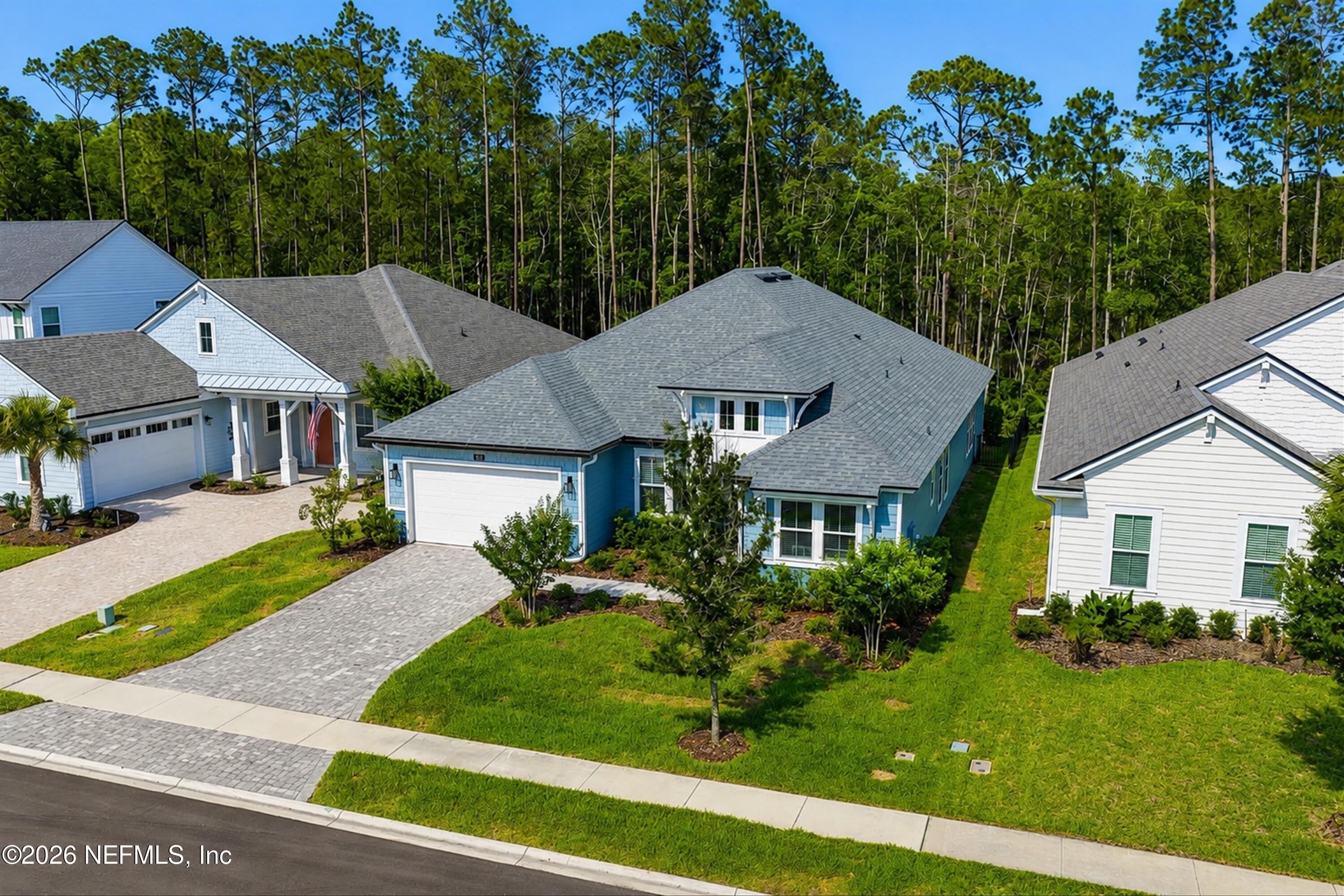 658 PALM CREST Drive
