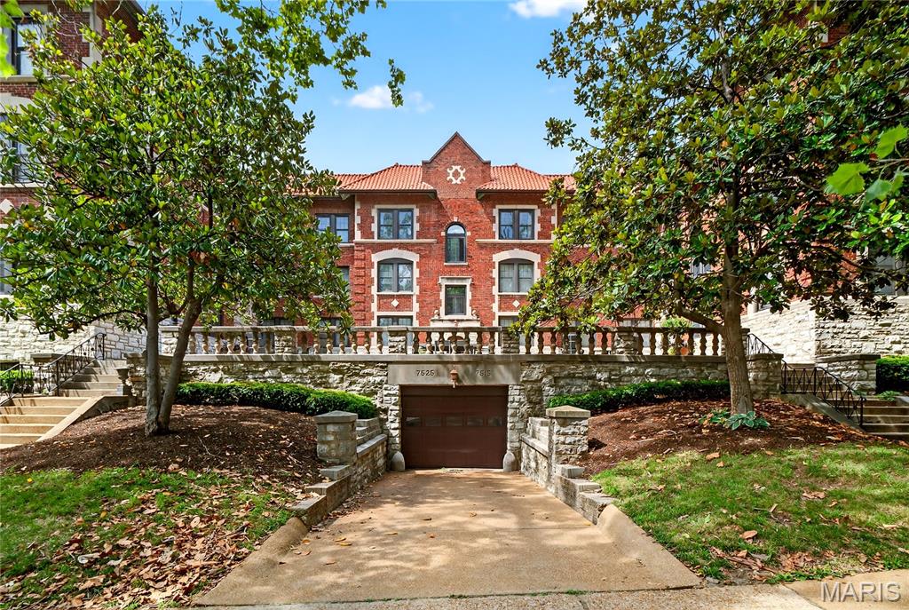 7515 Buckingham Drive Unit: 2S