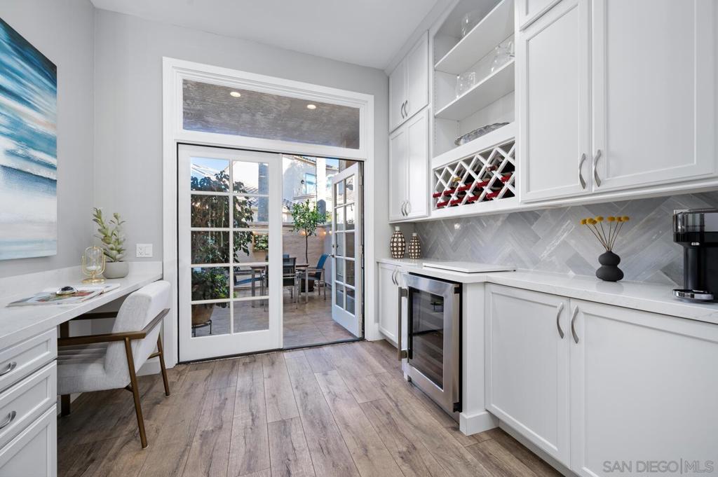 3715 Paseo Vista Famosa