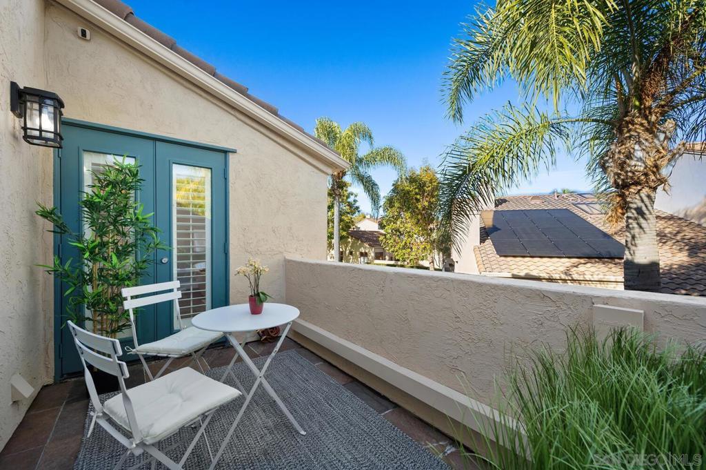 3715 Paseo Vista Famosa