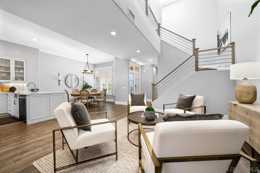 3715 Paseo Vista Famosa