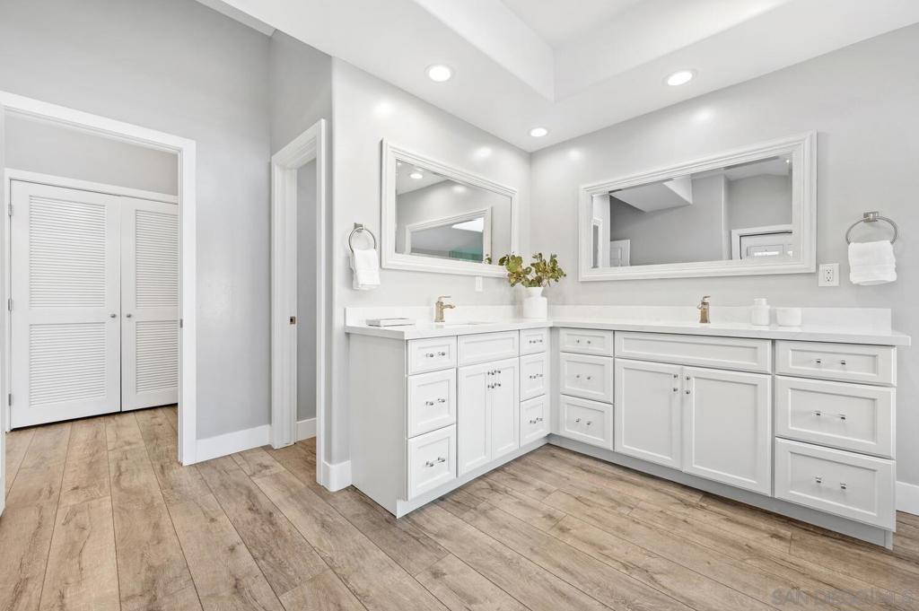 3715 Paseo Vista Famosa
