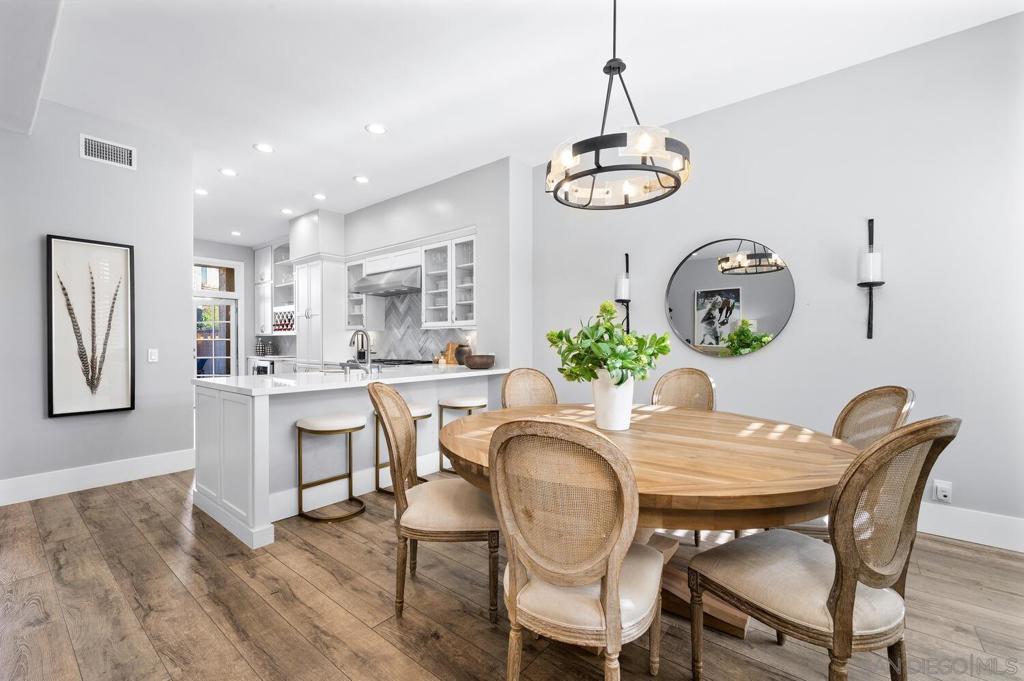 3715 Paseo Vista Famosa