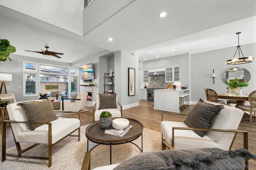 3715 Paseo Vista Famosa