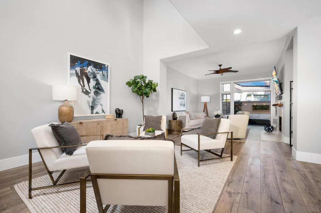 3715 Paseo Vista Famosa