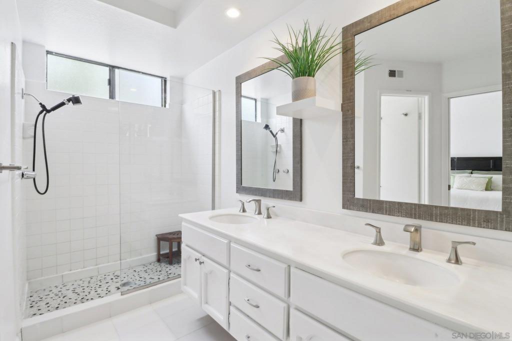 6872 Shearwaters Drive