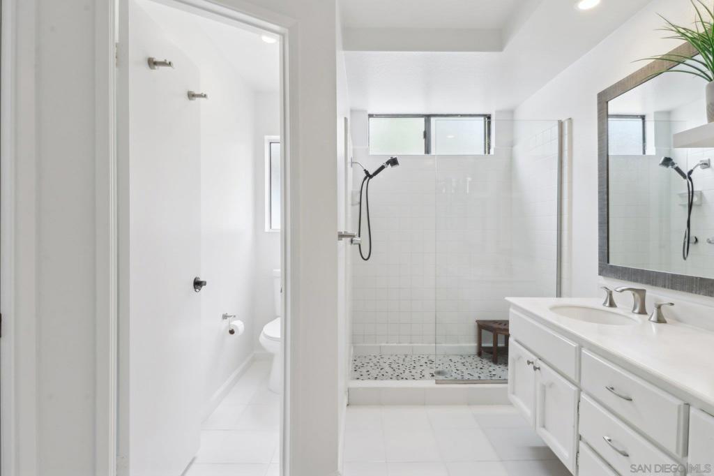 6872 Shearwaters Drive