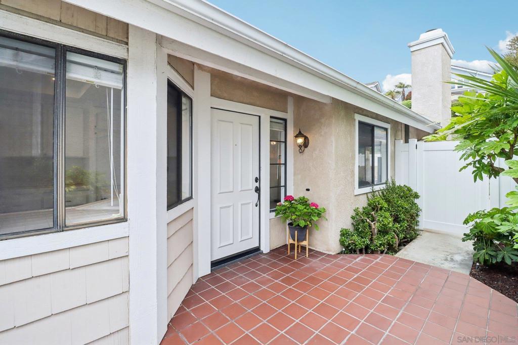 6872 Shearwaters Drive