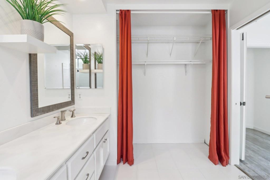 6872 Shearwaters Drive