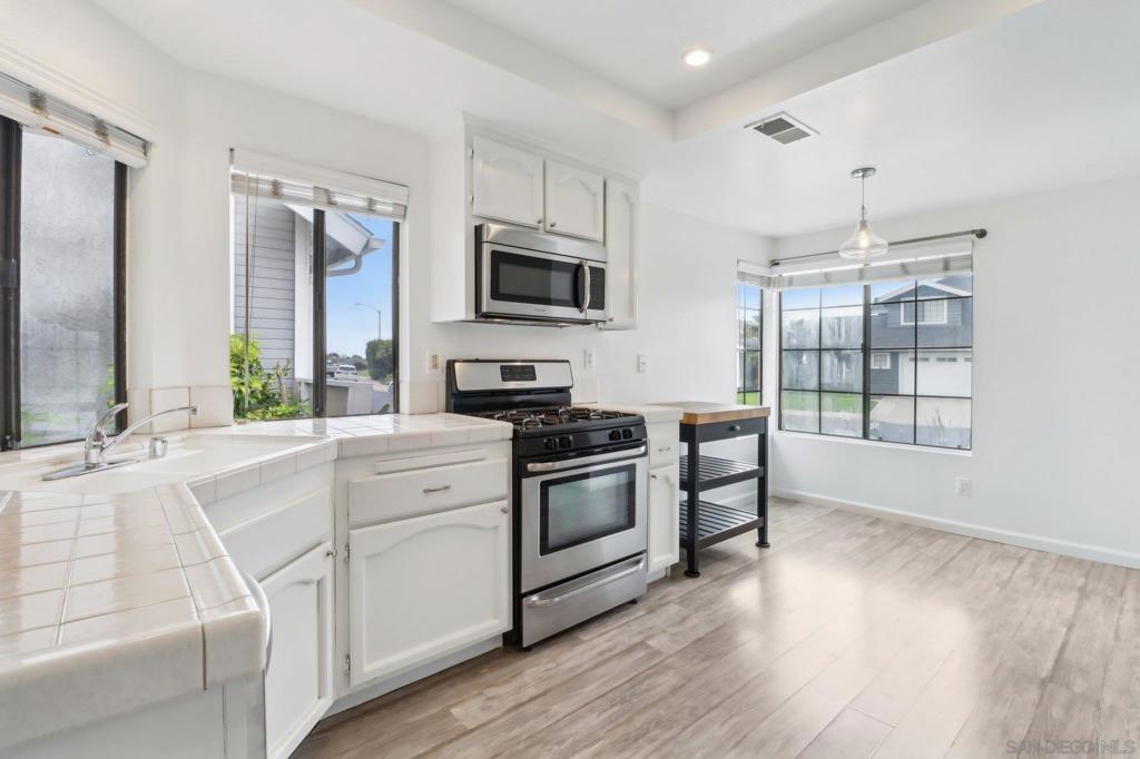 6872 Shearwaters Drive