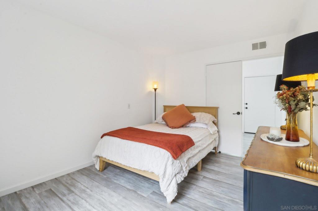 6872 Shearwaters Drive