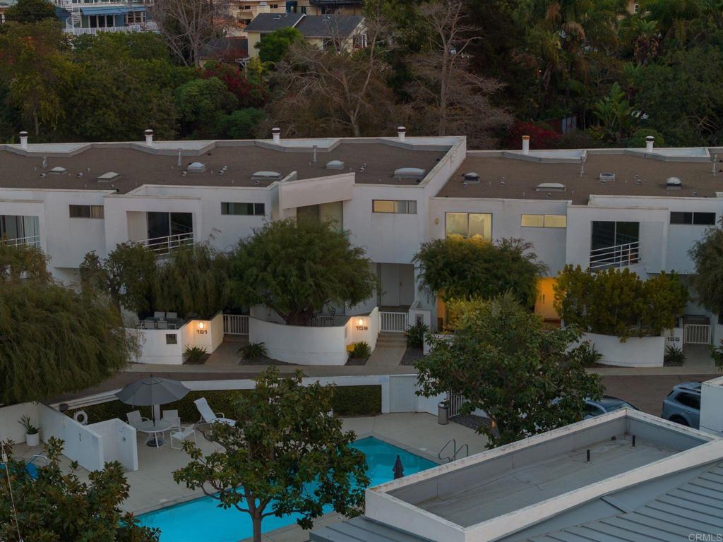 157 Mozart Avenue