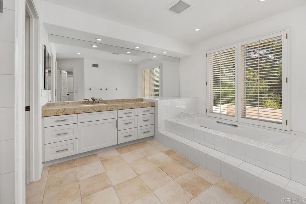 16139 Rambla De Las Flores