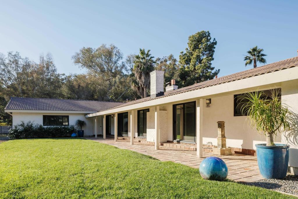 14980 Via De La Valle