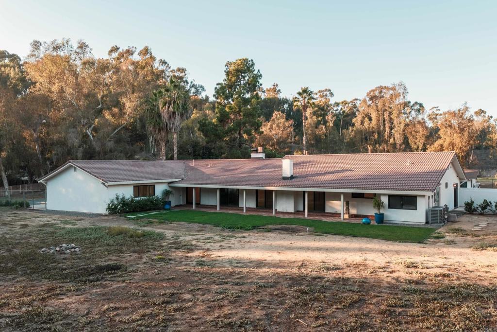 14980 Via De La Valle