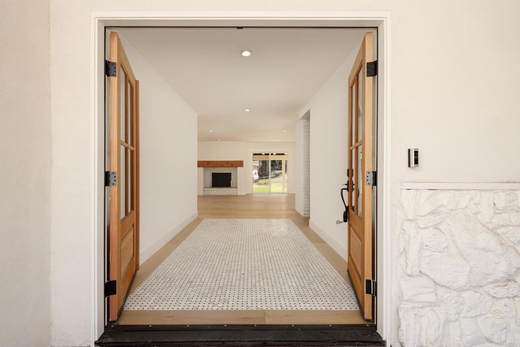 14980 Via De La Valle