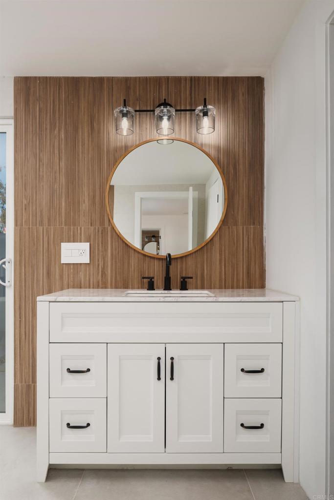 14980 Via De La Valle