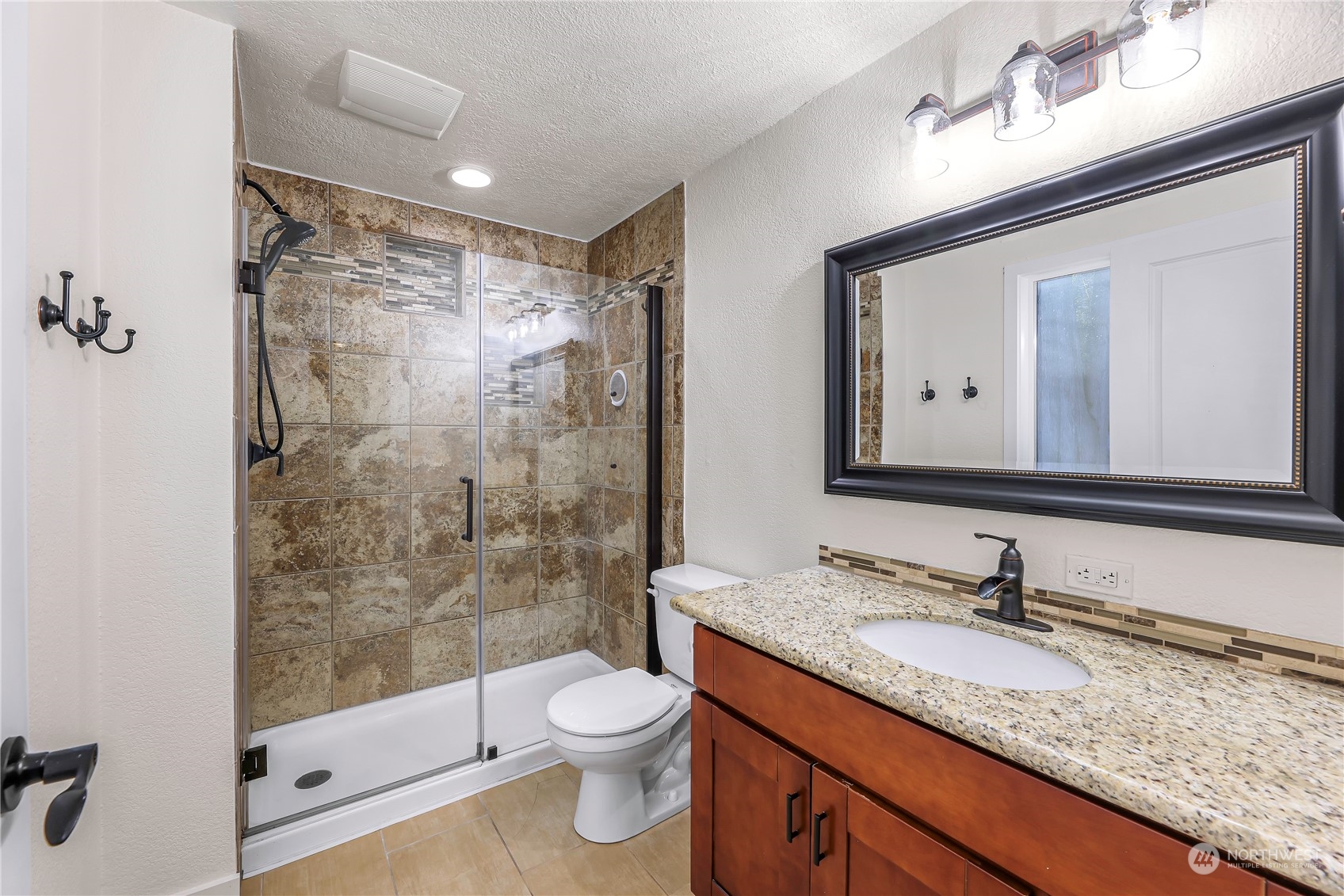 1228 252nd Street NW