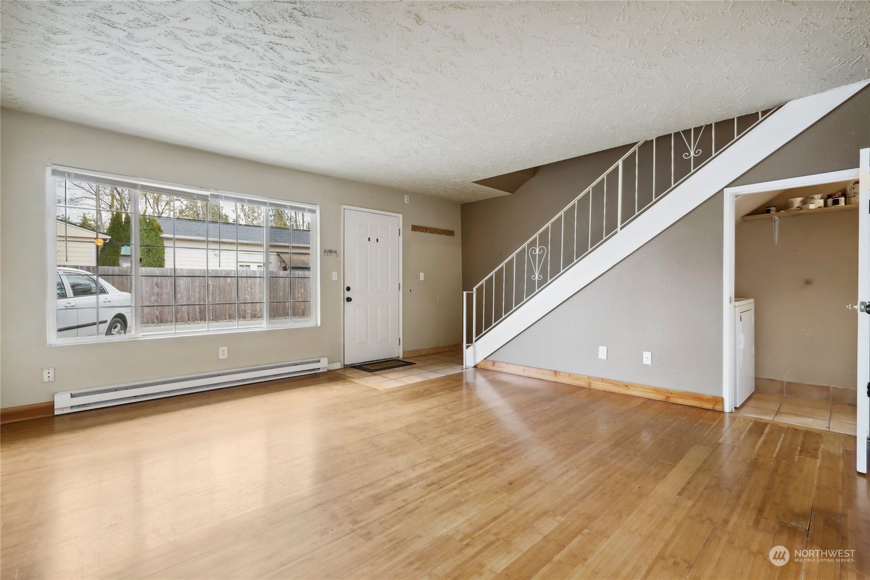 3311 Redwood Avenue #3